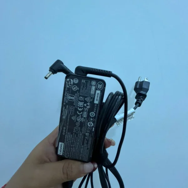 CARGADOR LENOVO-MANTA