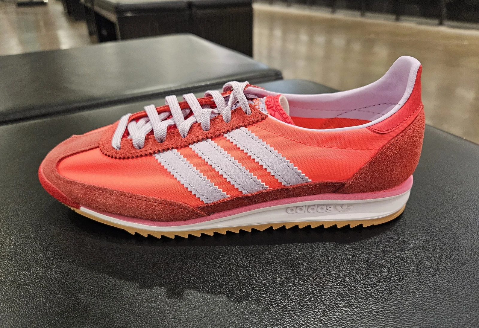 Zapatilla Retro Coral