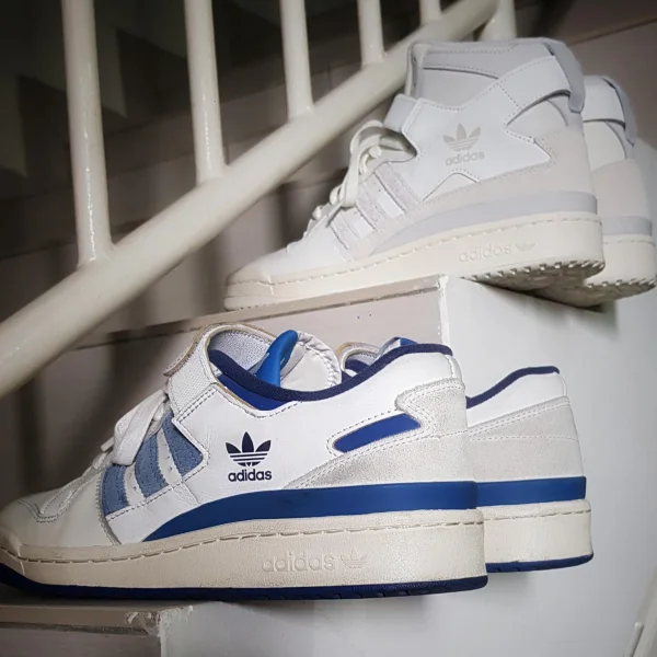 Zapatilla Bota Blanca y Azul